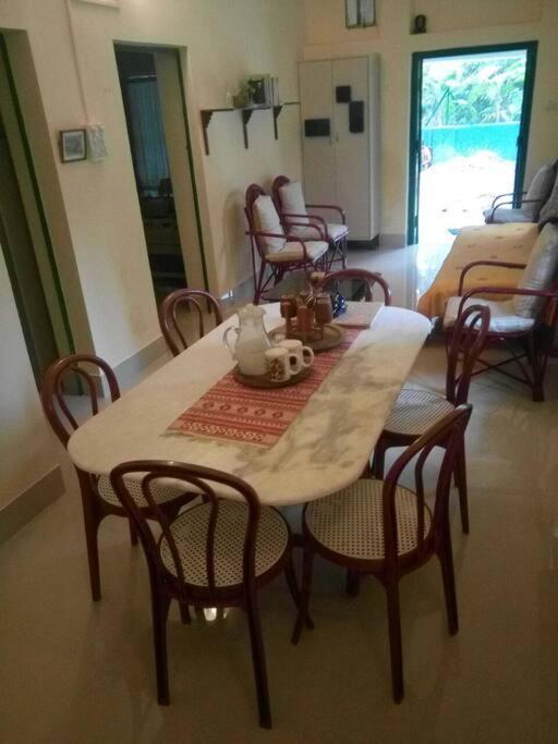 Bhitey Homestay Simantapally / Shantiniketan Екстер'єр фото